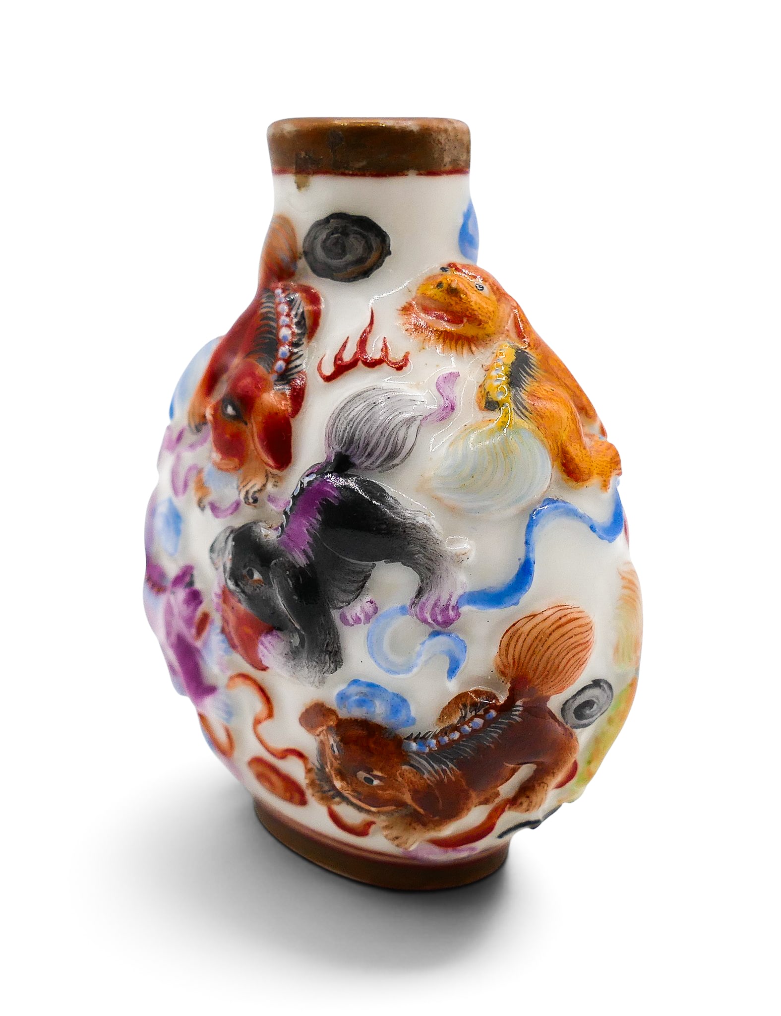 Old Chinese Molded Porcelain Foo Lion Snuff Bottle - 2