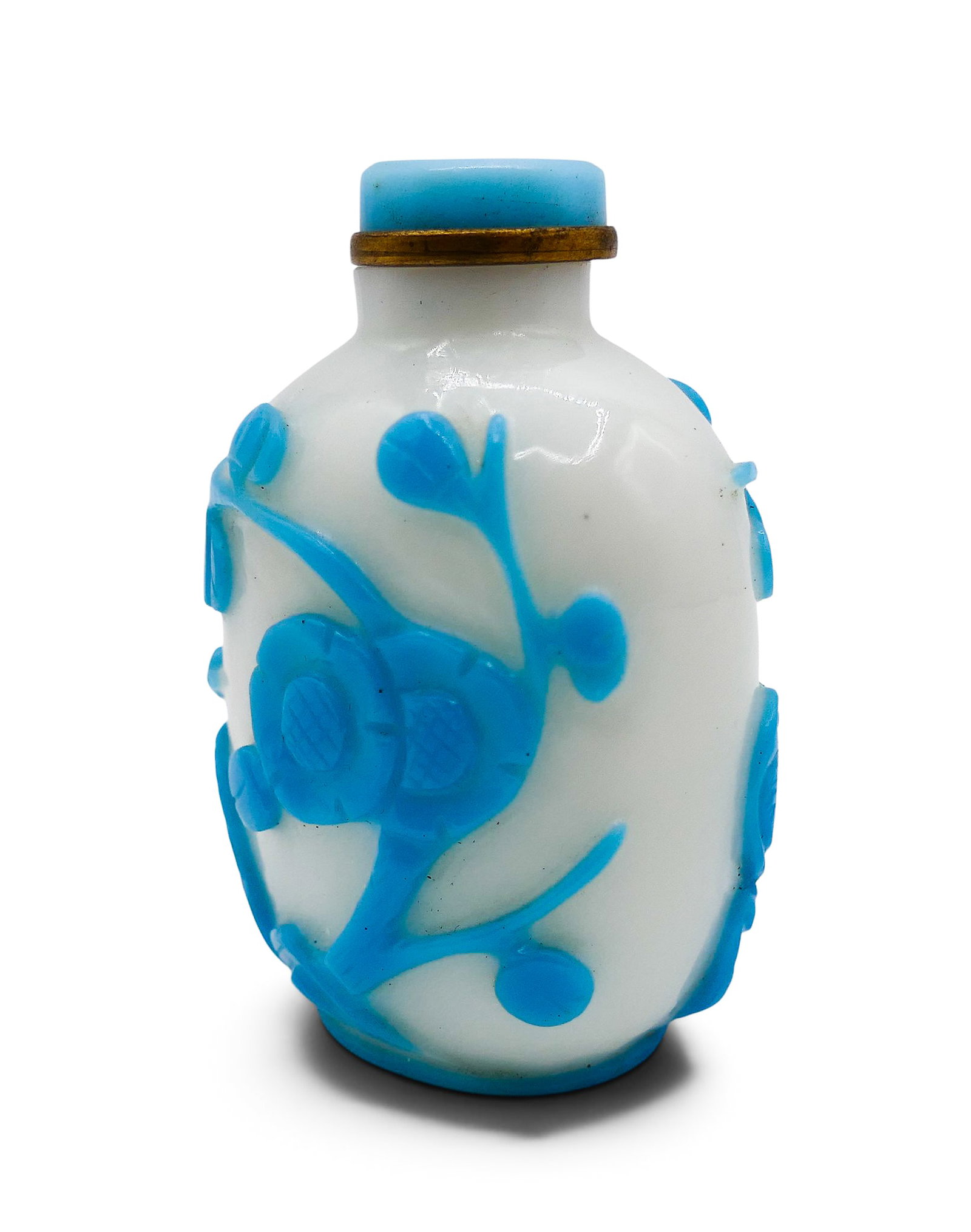 Old Chinese Blue Cut Overlay Snuff Bottle - 2