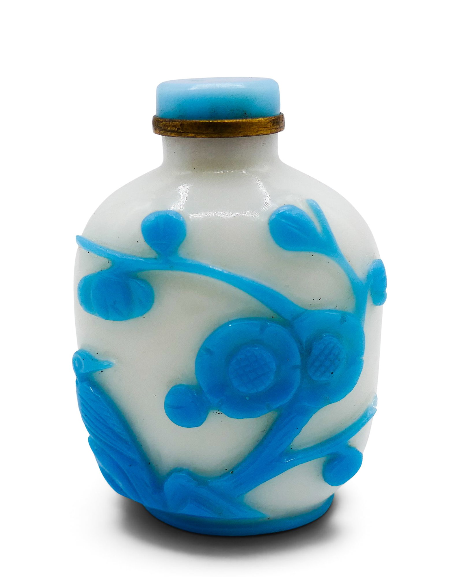 Old Chinese Blue Cut Overlay Snuff Bottle - 3