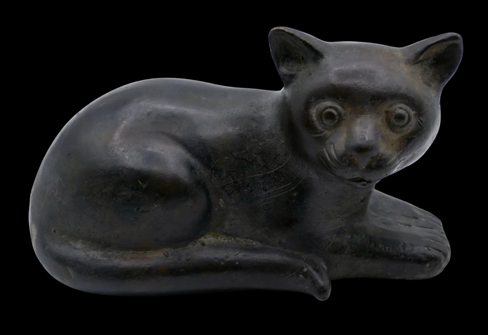 Old Chinese Reclining Bronze Cat: Old Chinese Reclining Bronze Cat 3.5"x5.5". Overall excellent condition.