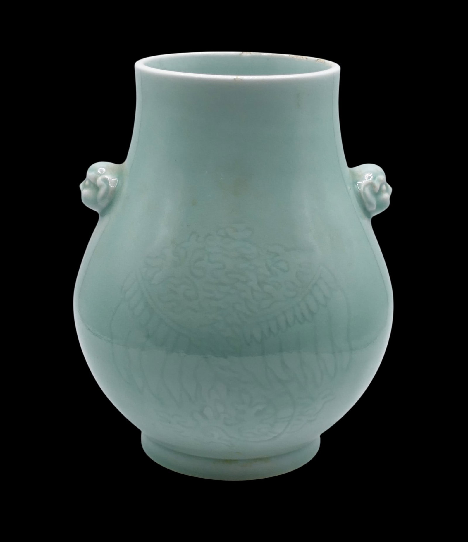 Chinese Blue and White Porcelain Warrior Brush Pot: Chinese Blue and White Porcelain Warrior Brush Pot 4.75"x2.5". Blue underglaze warrior with calligraphy inscription motif. Unmarked. Excellent condition.