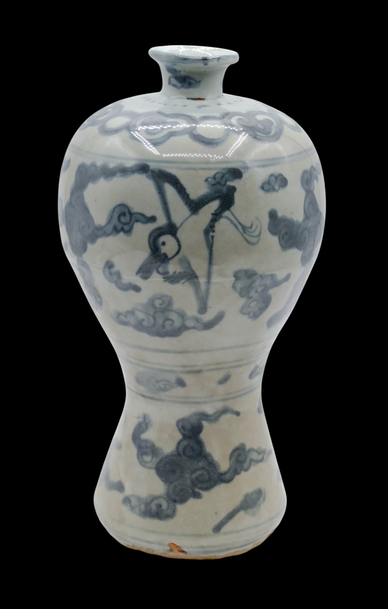 Chinese Ming Blue and White Meiping Vase with Bird Motifs: Chinese Ming Blue and White Meiping Vase with Bird Motifs 9"x5". Blue underglaze bird and cloud motifs. Excellent condition, examined under blacklight. 17th century, late Ming dynasty.