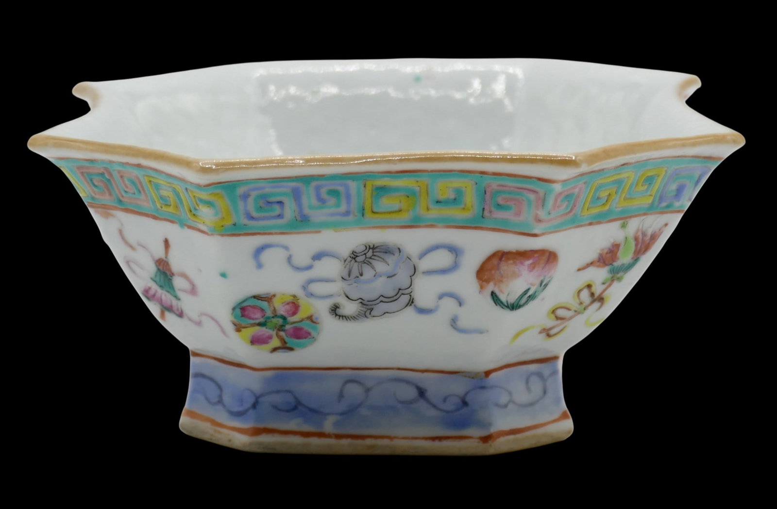 Chinese Tongzhi Buddhist Objects Porcelain Bowl - 4
