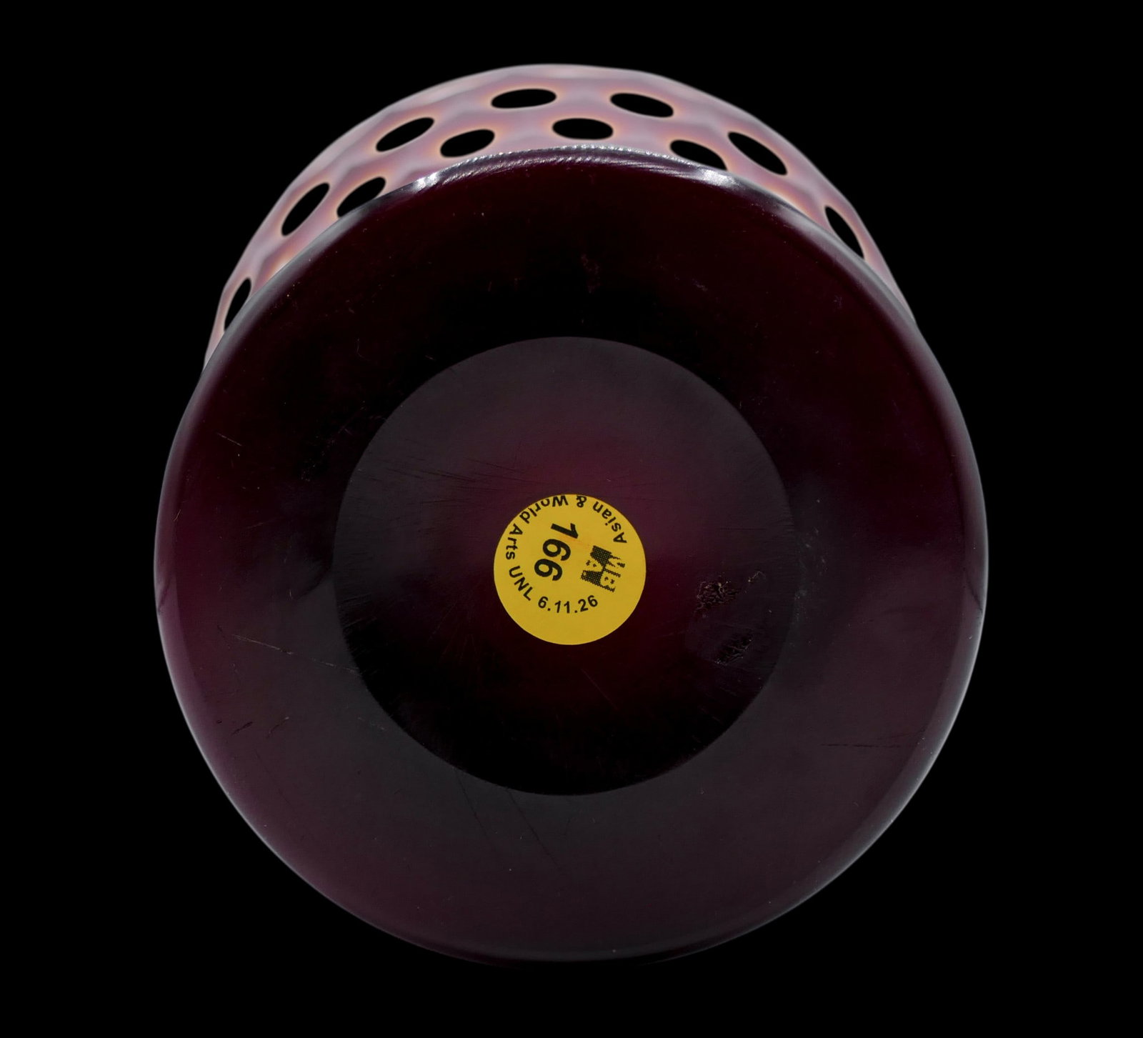 Old Chinese Red Cut Overlay Peking Glass Vase - 2
