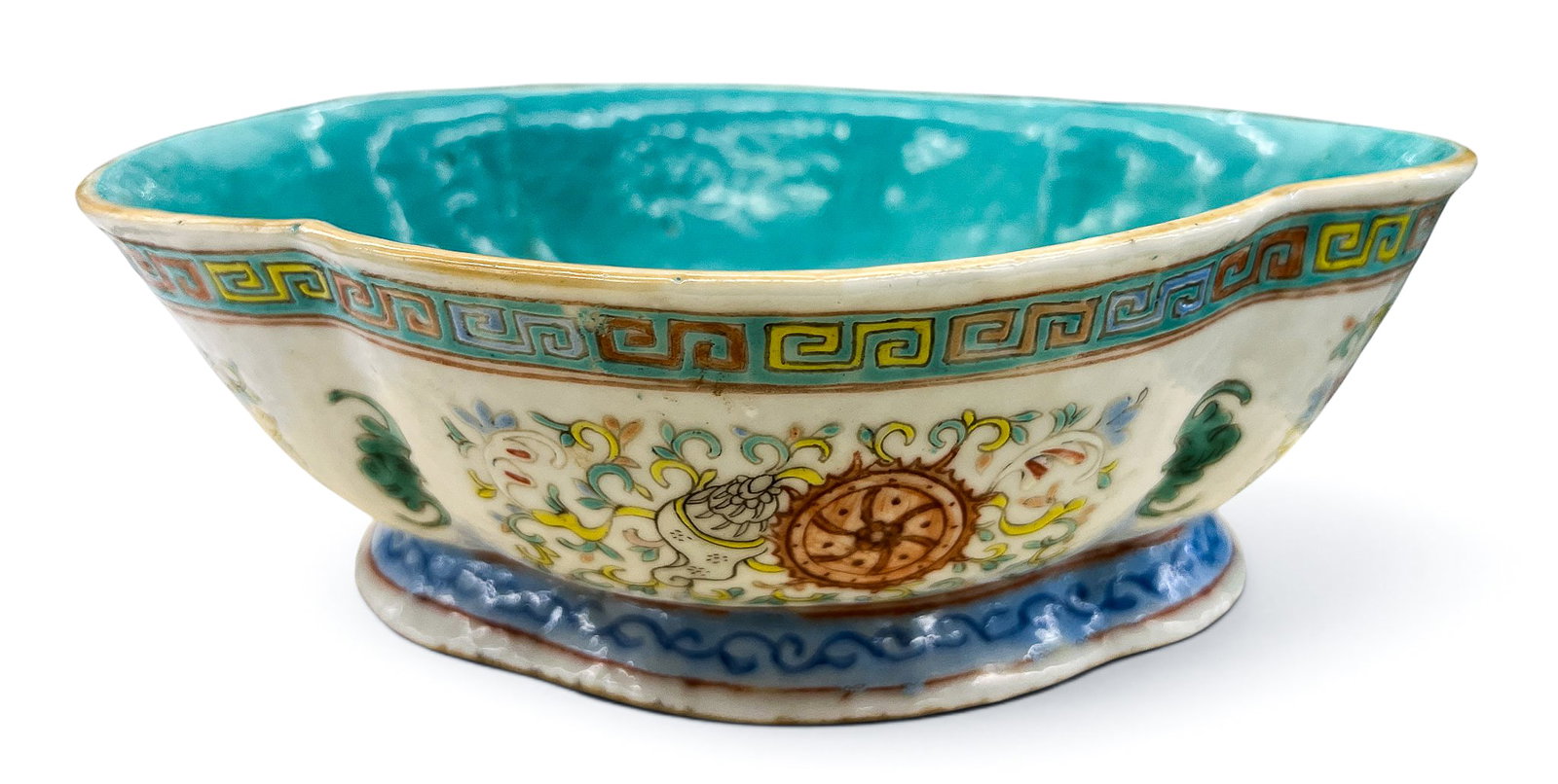 Chinese Tongzhi Bat and Buddhist Object Porcelain Bowl - 4