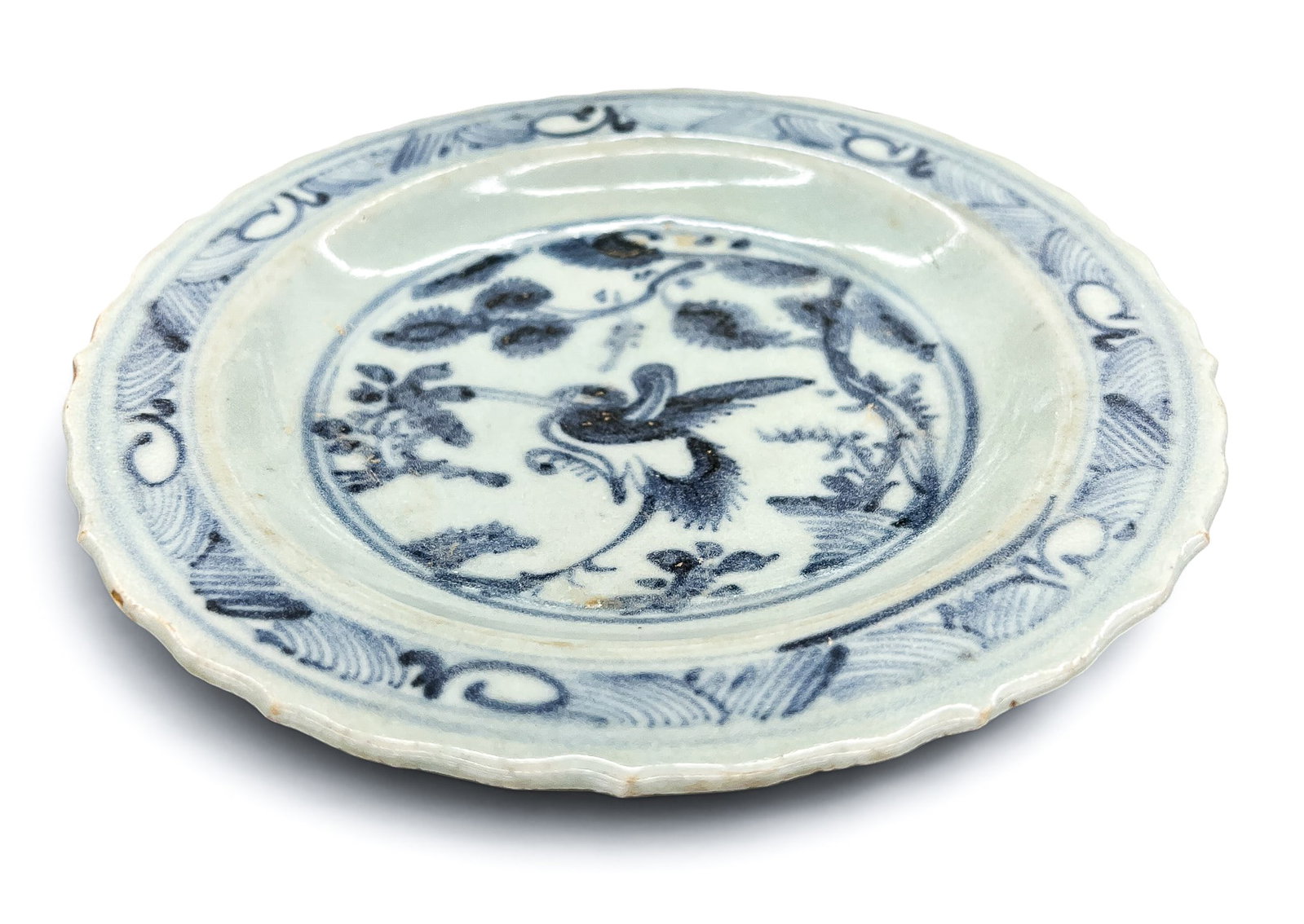 Chinese Ming Blue and White Porcelain Bird Foliate Rim Dish: Chinese Ming Blue and White Porcelain Bird Foliate Rim Dish 7.5". Blue underglaze motif of stylized bird on branch. National Museum of Philippines label on bottom. Some minor scattered edge roughness