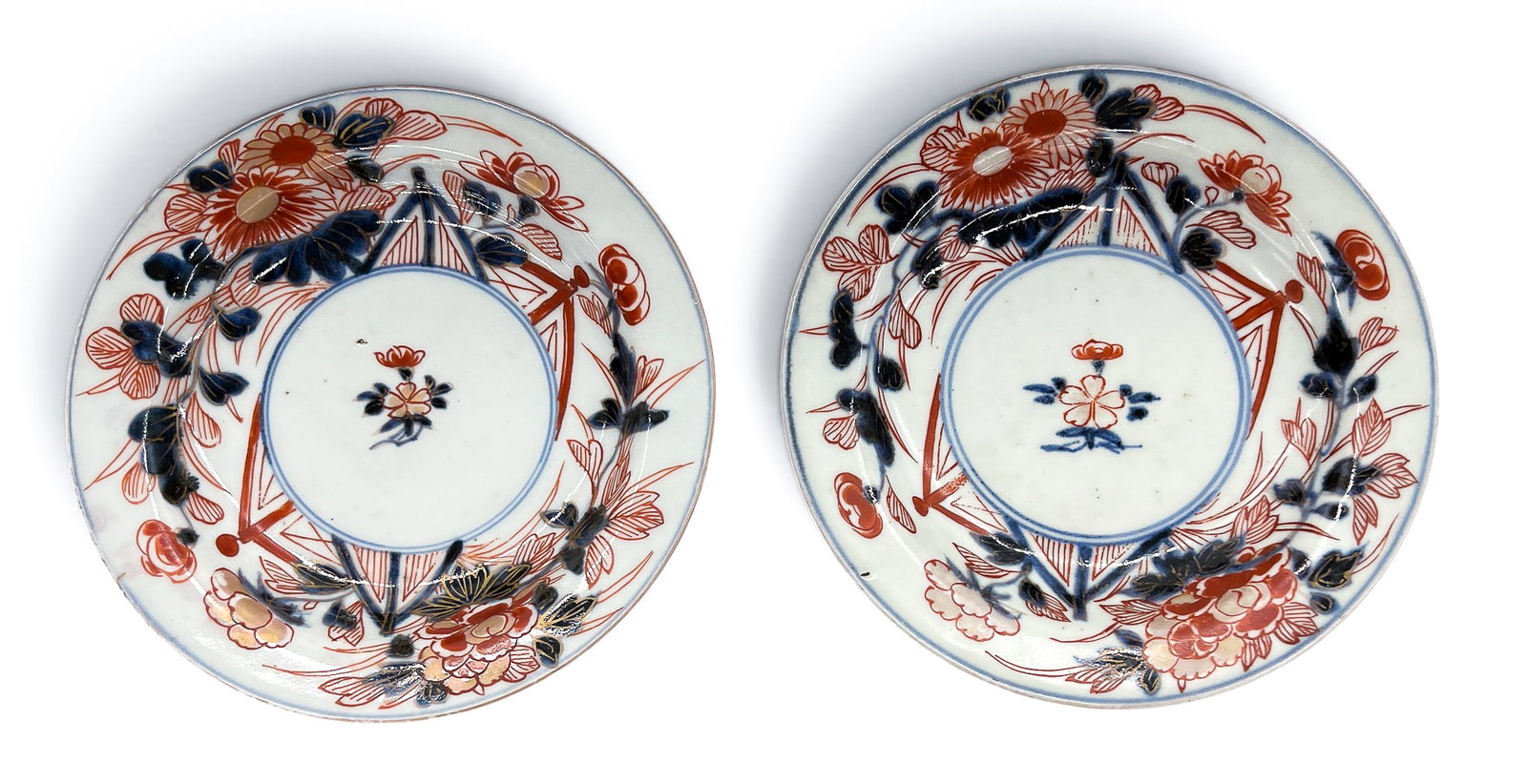 Pair Antique Japanese Edo Period Imari Porcelain Dishes - 2