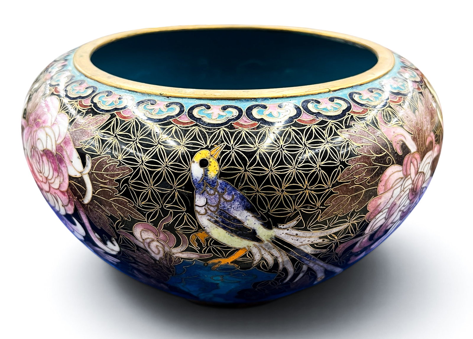 Chinese Cloisonne Flower Bowl Pot with Bird: Chinese Cloisonne Flower Bowl Pot with Bird 5"x8". Excellent ocndition.