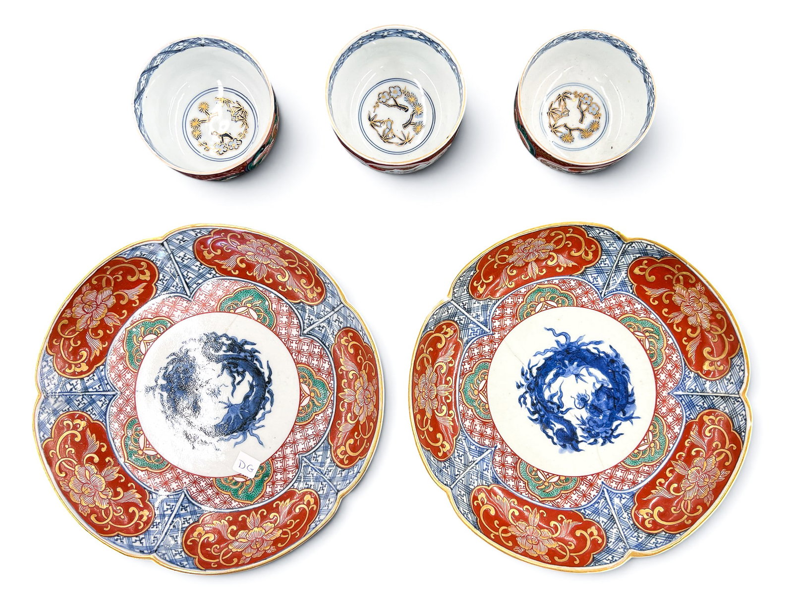 5pc Old Japanese Imari Porcelain Dragon Plates and Tea Cups - 2