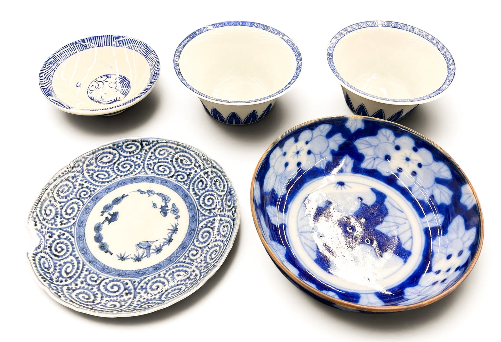 5pc Old Japanese Assorted Blue and White Porcelain (1 of 3)