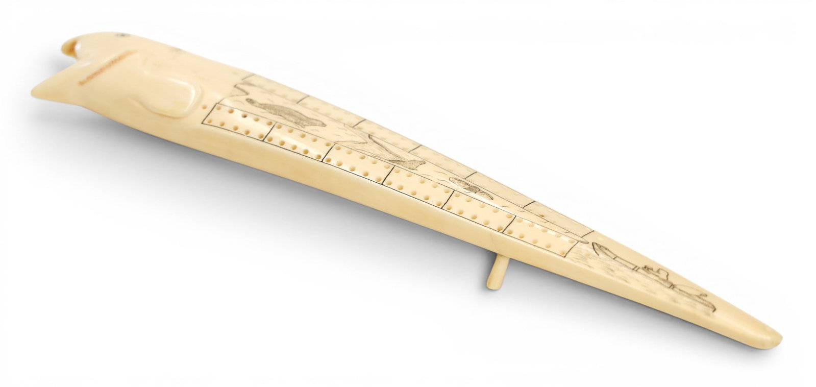 Old Inuit Eskimo Scrimshawed Salmon Cribbage Board - 2
