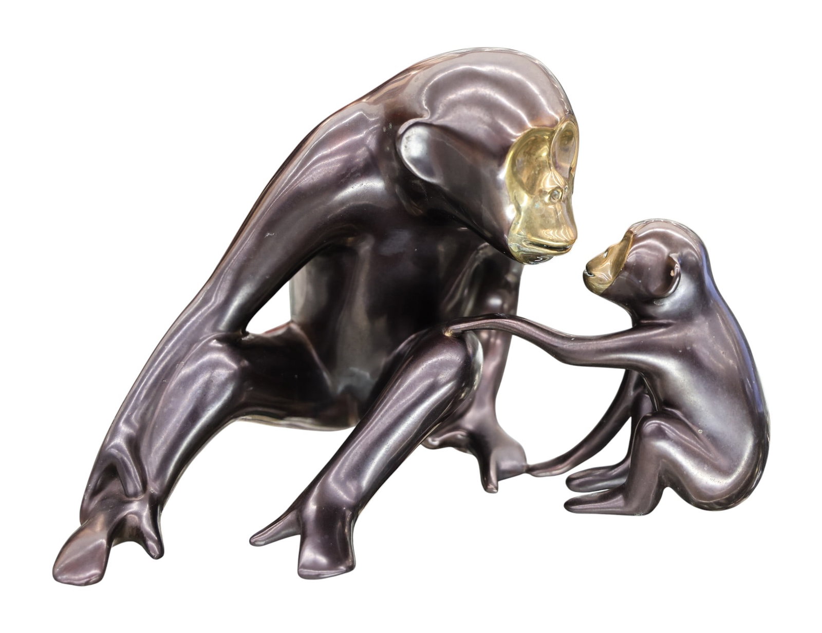 Loet Vanderveen "Chimp and Baby" Bronze Sculpture: Loet Vanderveen (1921-2015 California) "Chimp and Baby" Bronze Sculpture 6"x9". Signed and numbered 406 of 750 edition. Some minor surface wear. Overall excellent condition. It weighs 8 pounds.