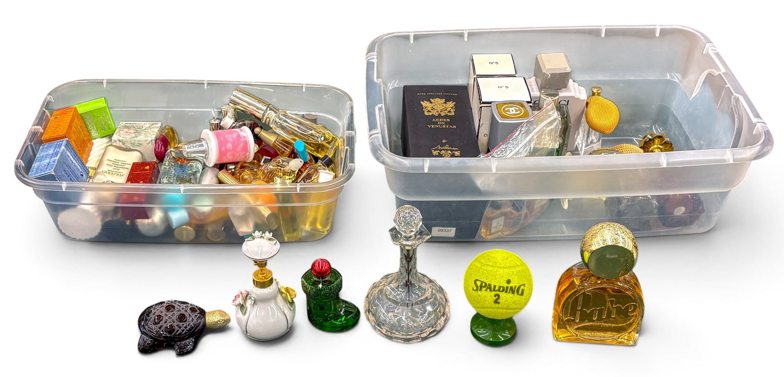 2 Boxes of Vintage and Contemporary Perfumes (1 of 3)