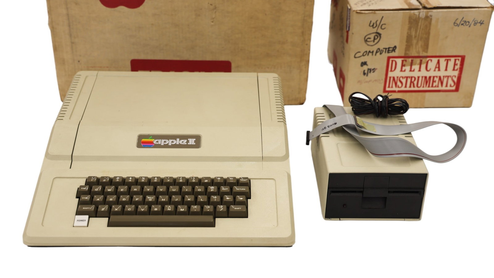 1980's Apple II A2S1 Computer and Disc Drive with Boxes - 3