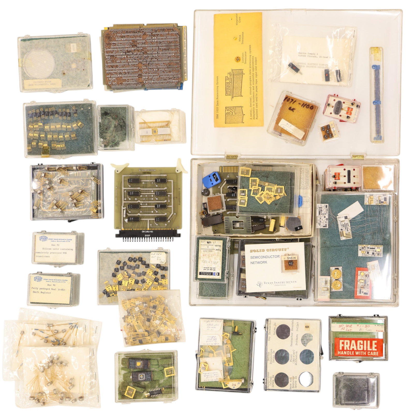 Collection of 1970's Computer Parts, Circuits, Conductors, etc.: Collection of 1970's Computer Parts, Circuits, Conductors, Sperry Rand Products, etc. Some components have trace amounts of gold wire. Untested. As-seen condition.