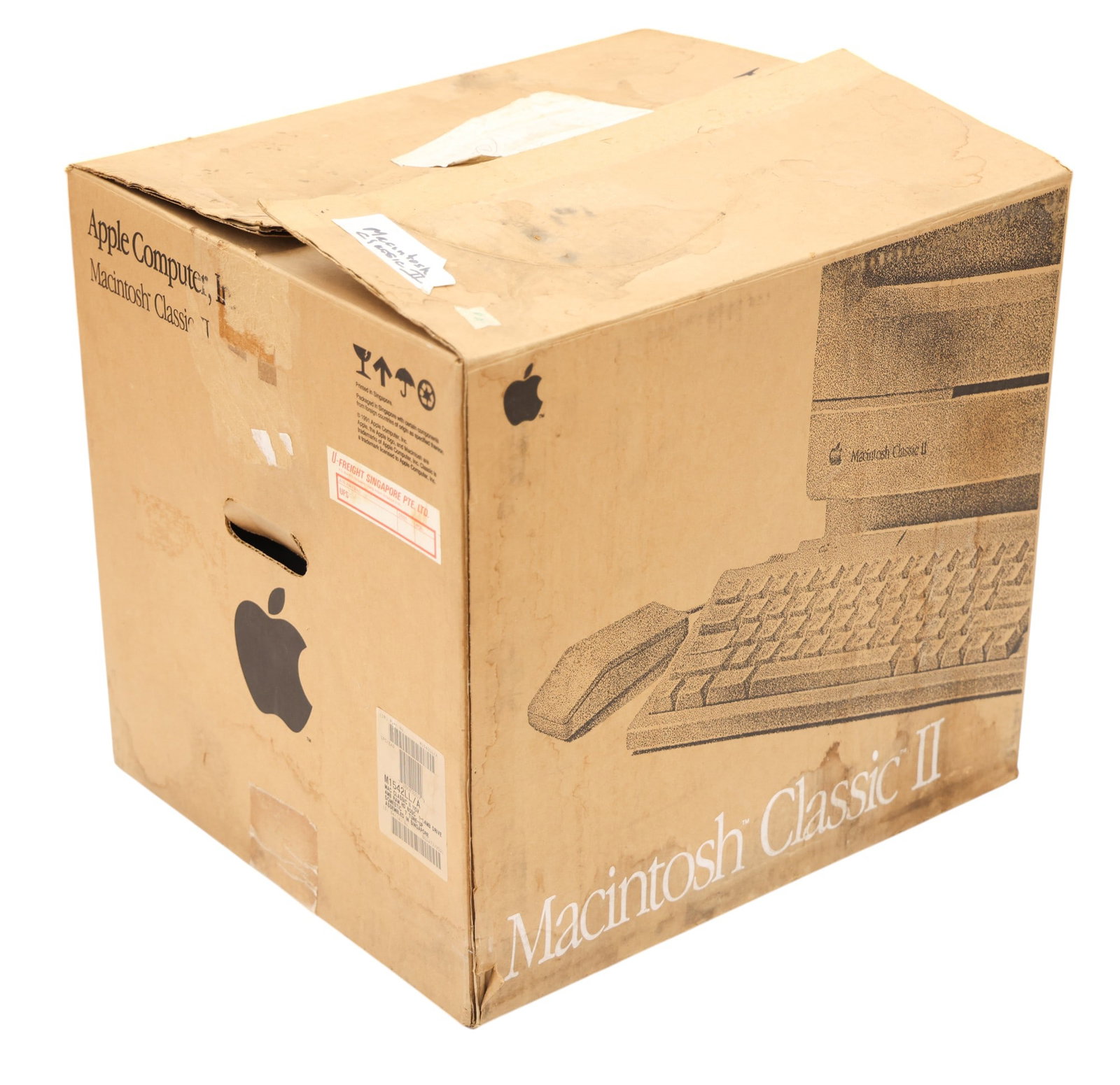 1992 Macintosh Classic II M4150 Computer with Box: 1992 Macintosh Classic II M4150 Computer with Box. Untested. As-seen condition.