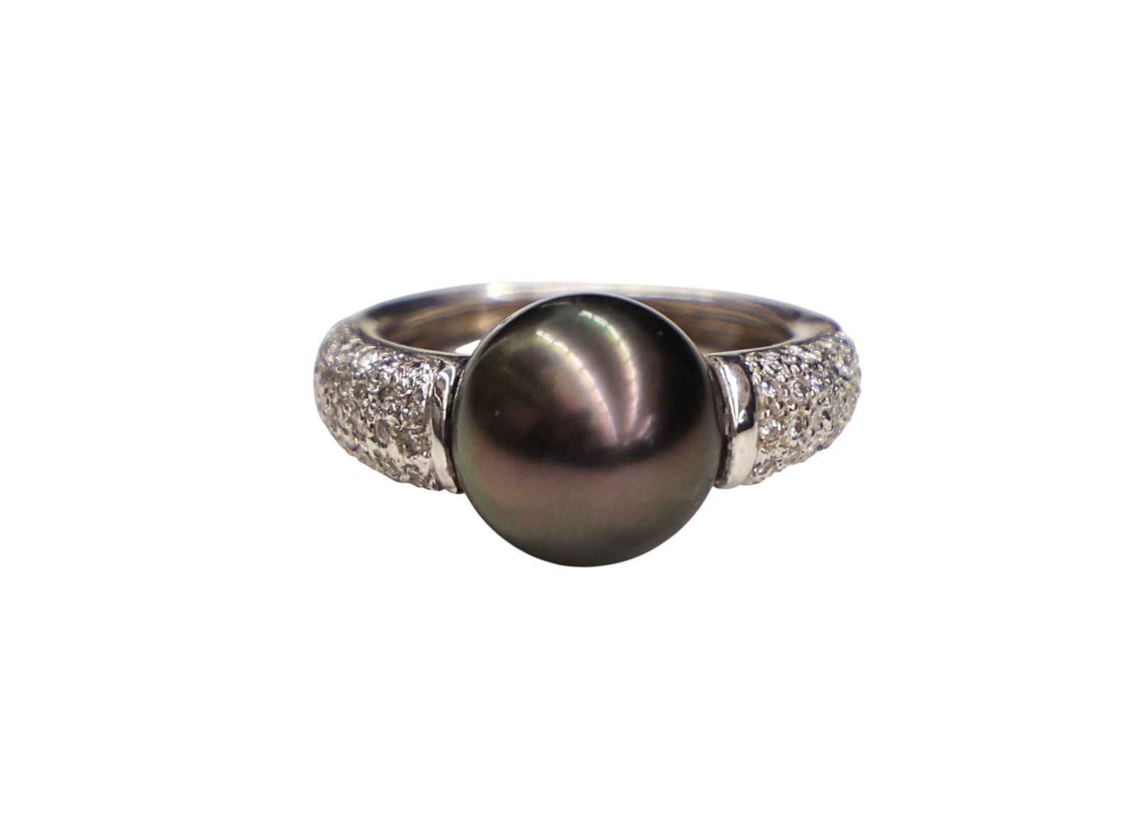 Ladies 18k Tahitian Black Pearl and Pave Diamond Ring Size 5: Ladies 18k Tahitian Black Pearl and Pave Diamond Ring Size 5. Set with a 12.5mm central black pearl and flanked by pave set 1mm diamonds. Marked 18K 750 on side. It weighs 7.9 grams total. Excellent c