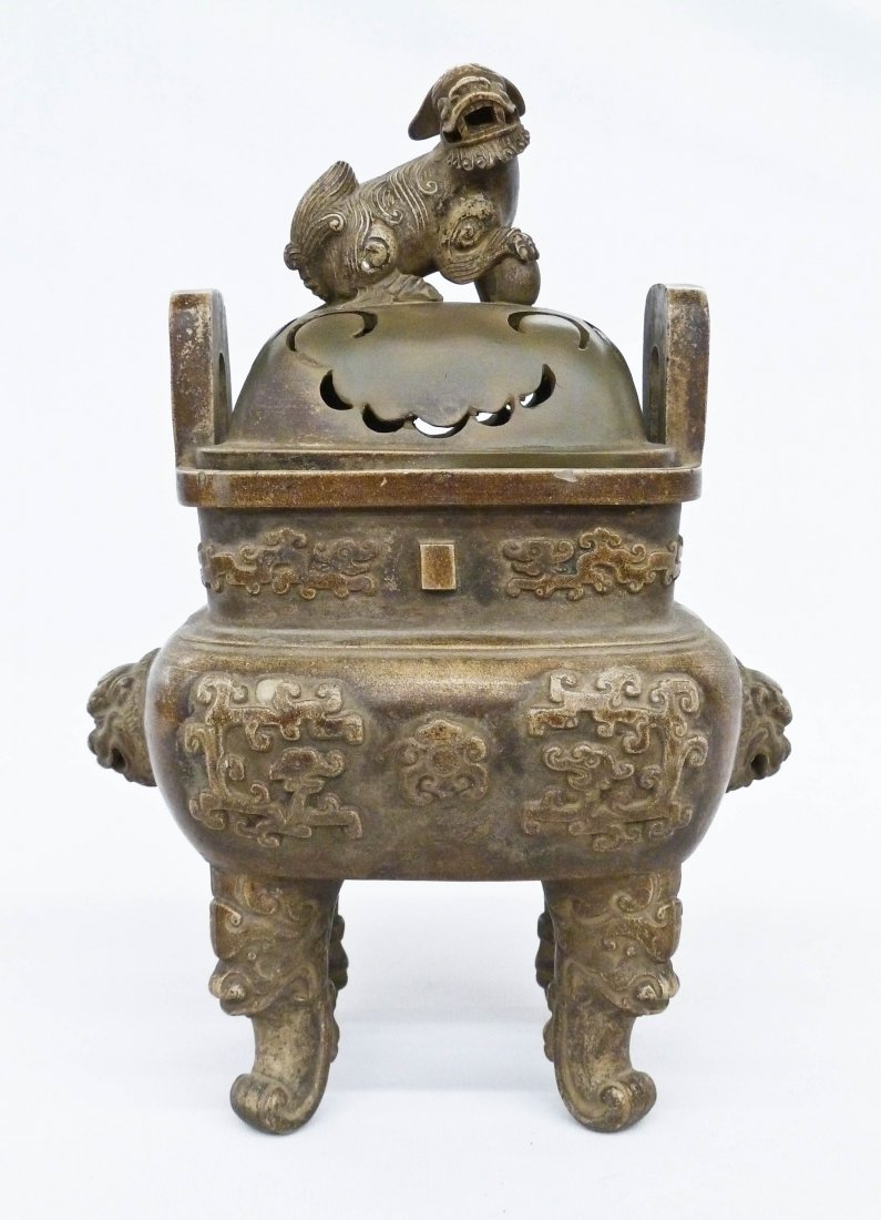 Antique Chinese Yixing Clay Foo Dog Covered Footed: Antique Chinese Yixing Clay Foo Dog Covered Footed Censor 10.75''x7.25''x5.25''. Archaic style with foo lion figural head handles and figural foo dog finial. Four legged form and handled. It bears an 