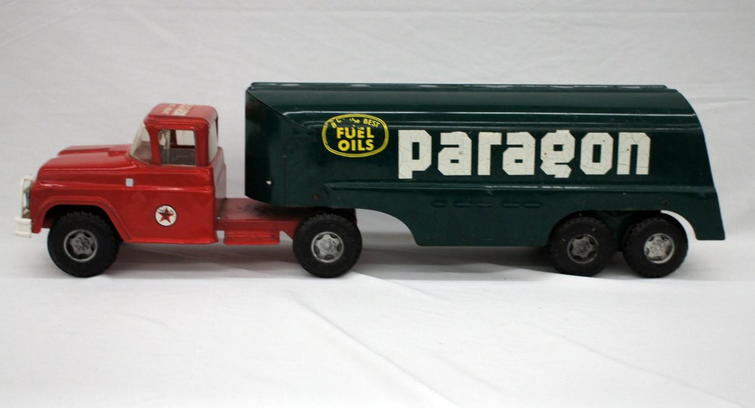 Vintage Buddy L Paragon (Texaco) Toy Tanker Truck 24''.: Vintage Buddy L Paragon (Texaco) Toy Tanker Truck 24''. Very good condition.