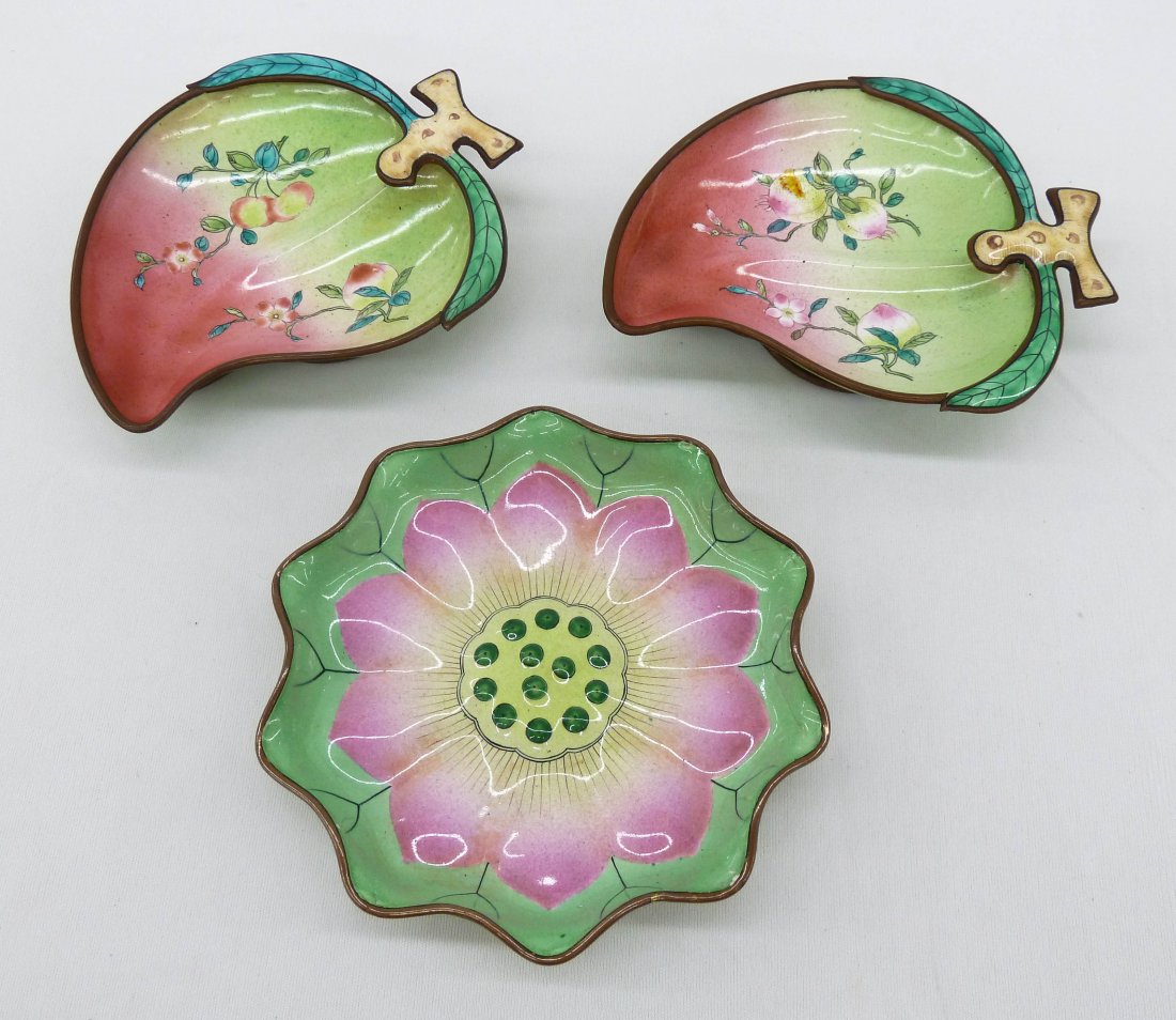 (3) Fine Chinese Canton Enameled Dishes or Brush: (3) Fine Chinese Canton Enameled Dishes or Brush Washers. Includes a figural lotus blossom footed dish 5.25'' and a pair of peach shaped dishes 5.5''x4.5'' each. One is marked ''CHINA Y.F.'' on bottom