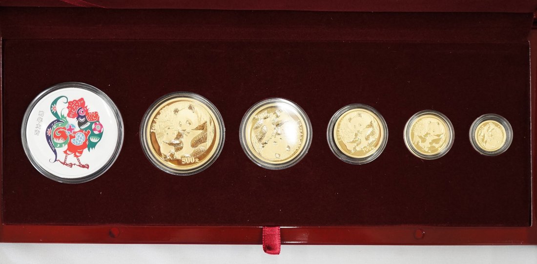 2005 China Panda Gold and Lunar Premium Set. The gold: 2005 China Panda Gold and Lunar Premium Set. The gold coins weights are 1 oz., 1/2 oz., 1/4 oz., 1/10 oz. and 1/20 oz. Total weight 1.85 oz. Limited to 2,000 sets. In fitted box and comes with COA.