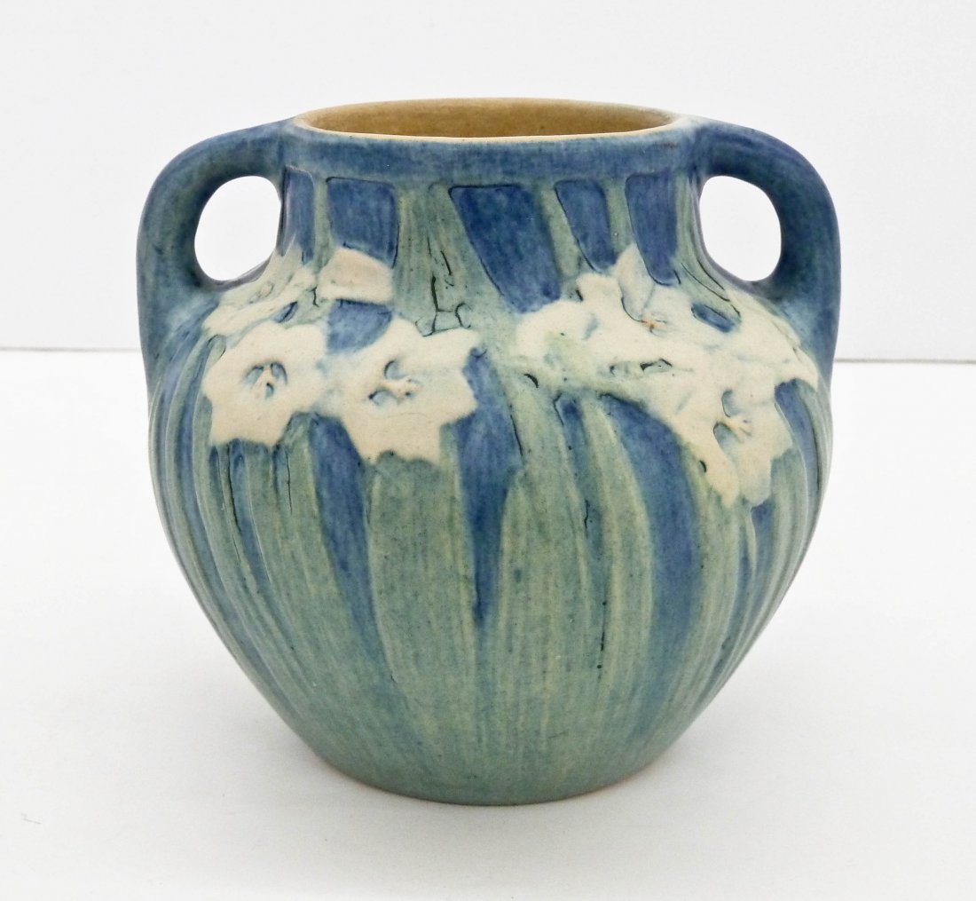 Newcomb College Daffodil Handled Art Pottery Vase: Newcomb College Daffodil Handled Art Pottery Vase 4''x4.75''. Artist signed AFS for Anna Frances Simpson. Excellent condition.