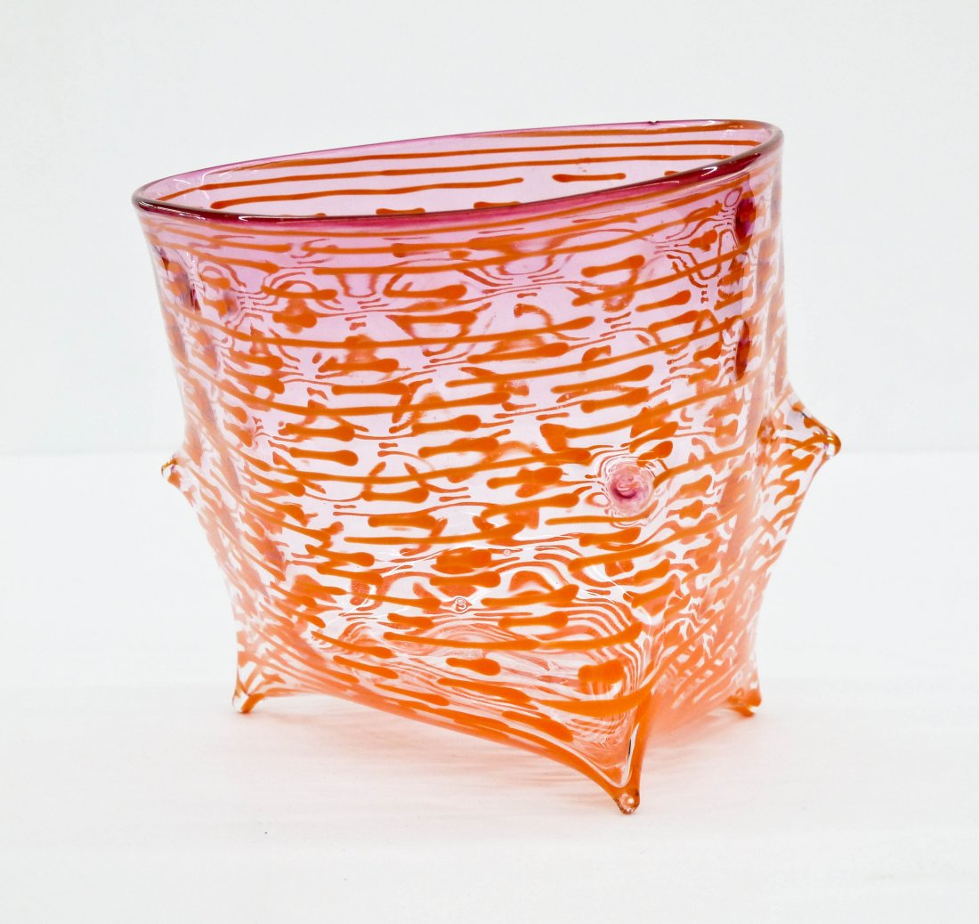 William Morris & Bryan Rubino ''Pilchuck Stump'' Studio: William Morris & Bryan Rubino ''Pilchuck Stump'' Studio Glass 4.25''x4.5''. Collaboration work by these two famous Pilchuck glass artists. Clear glass with orange threading. Unsigned. Excellent condit
