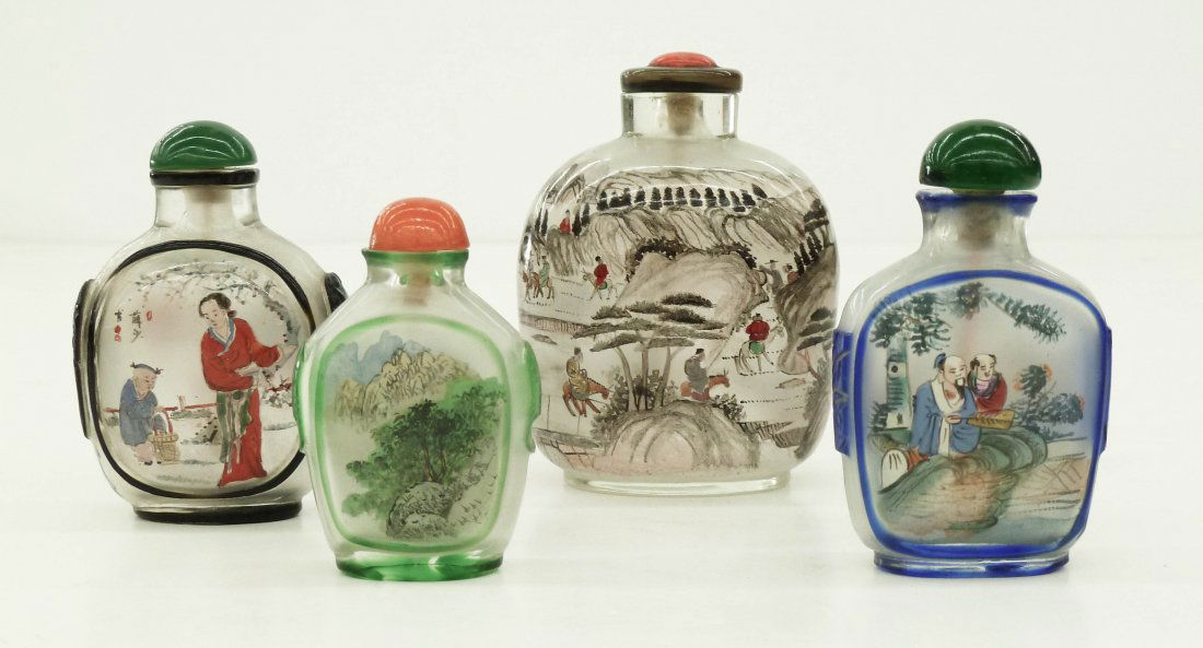 4pc Old Chinese Inside Painted Peking Glass Snuff (1 of 3)