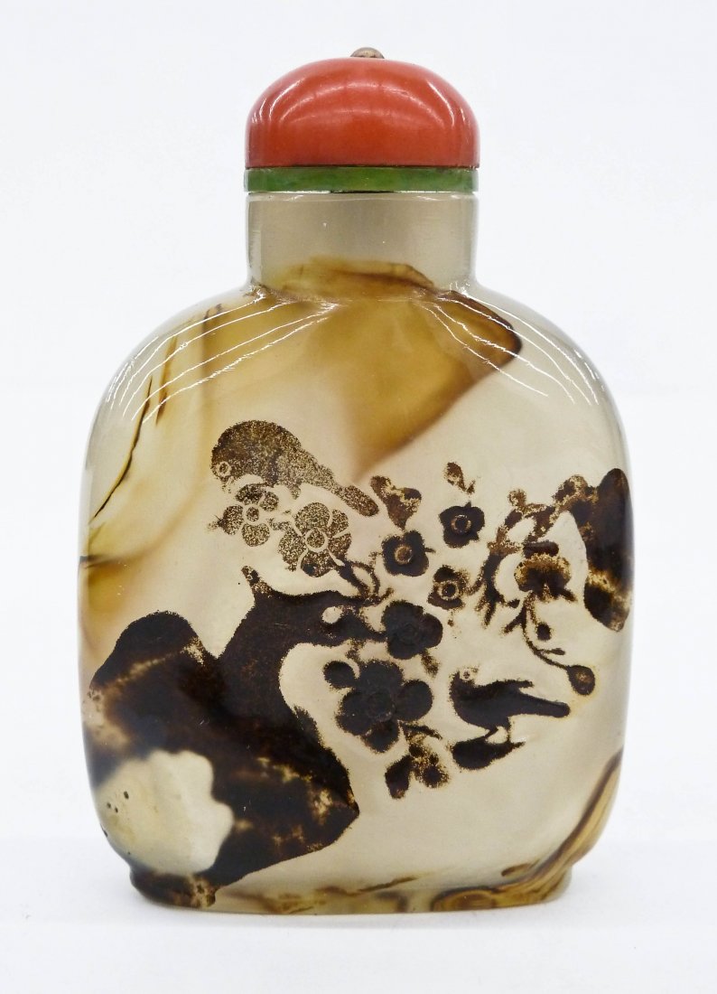 Antique Chinese Suzhou Style Cameo Agate Snuff Bottle (1 of 2)