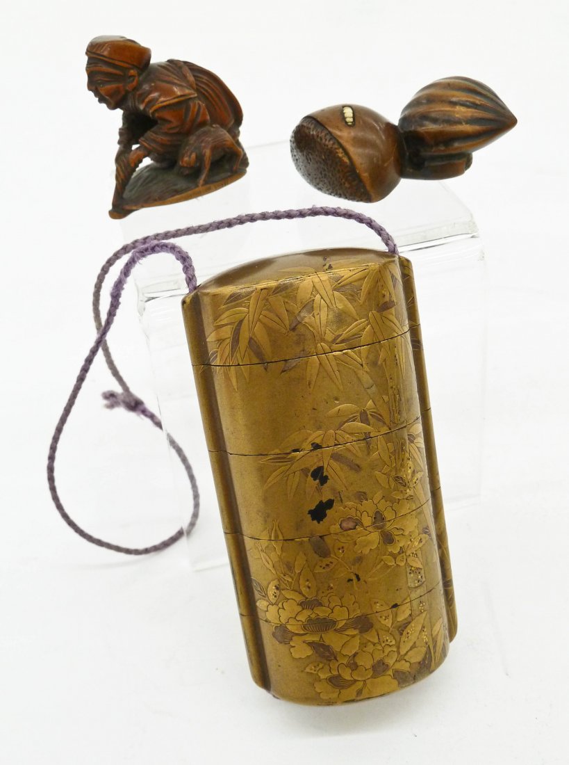 Antique Japanese Inro & Boxwood Netsuke. Maki-e gold (1 of 3)