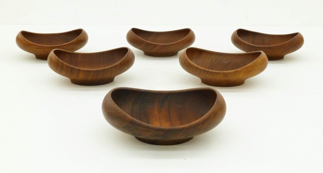 6pc Finn Juhl for Kay Bojeson Teak Small Bowls 2''x6'': 6pc Finn Juhl for Kay Bojeson Teak Small Bowls 2''x6'' Each. Circa 1950 and all in excellent original condition. Impressed ''DESIGN FINN JUHL TEAK'' on bottom. Darker stain to set.