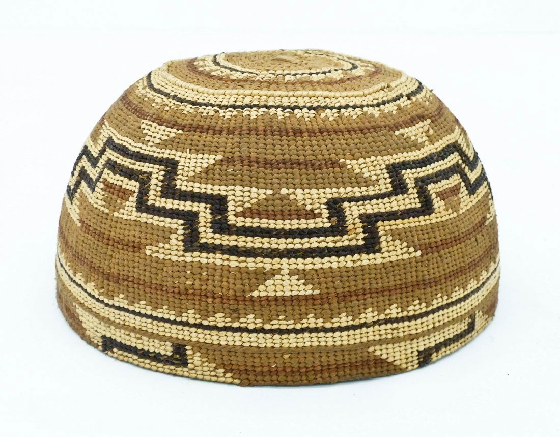 Old Hupa Indian Polychrome Basketry Hat 3.5''x7''. (1 of 3)