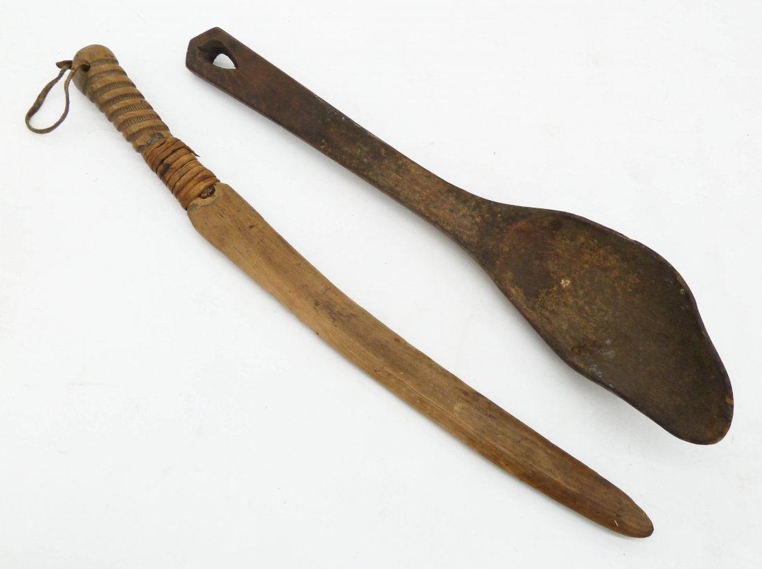 2pc Antique Eskimo Wood Implements. Includes a carved (1 of 2)