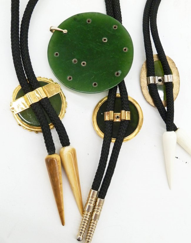 4pc Alaskan Jade & Gold Nugget Jewelry. Includes an Lot 388