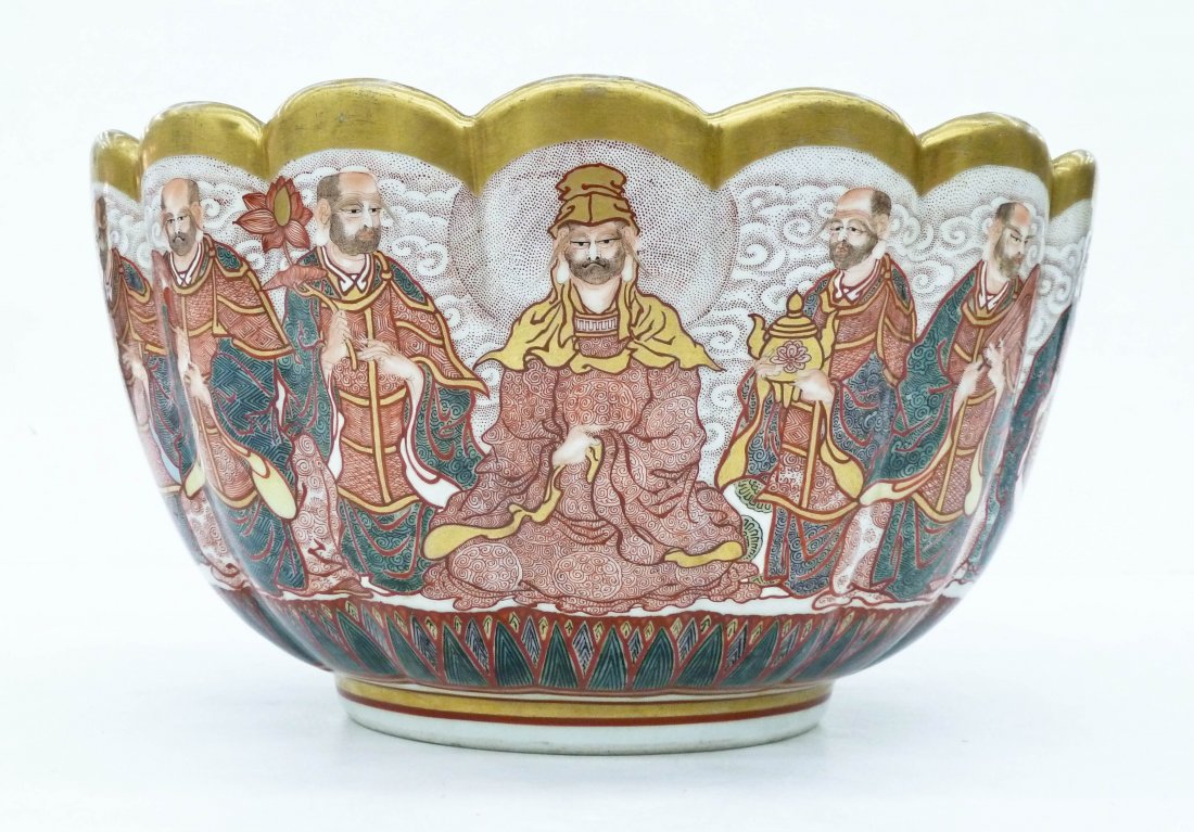 A Fine Japanese Ko-kutani Large Scalloped Porcelain: A Fine Japanese Ko-kutani Large Scalloped Porcelain Bowl by Hyoyu 7''x13''. A museum quality bowl that is intricately decorated with fifteen standing scholars holding buddhist objects. The central fig