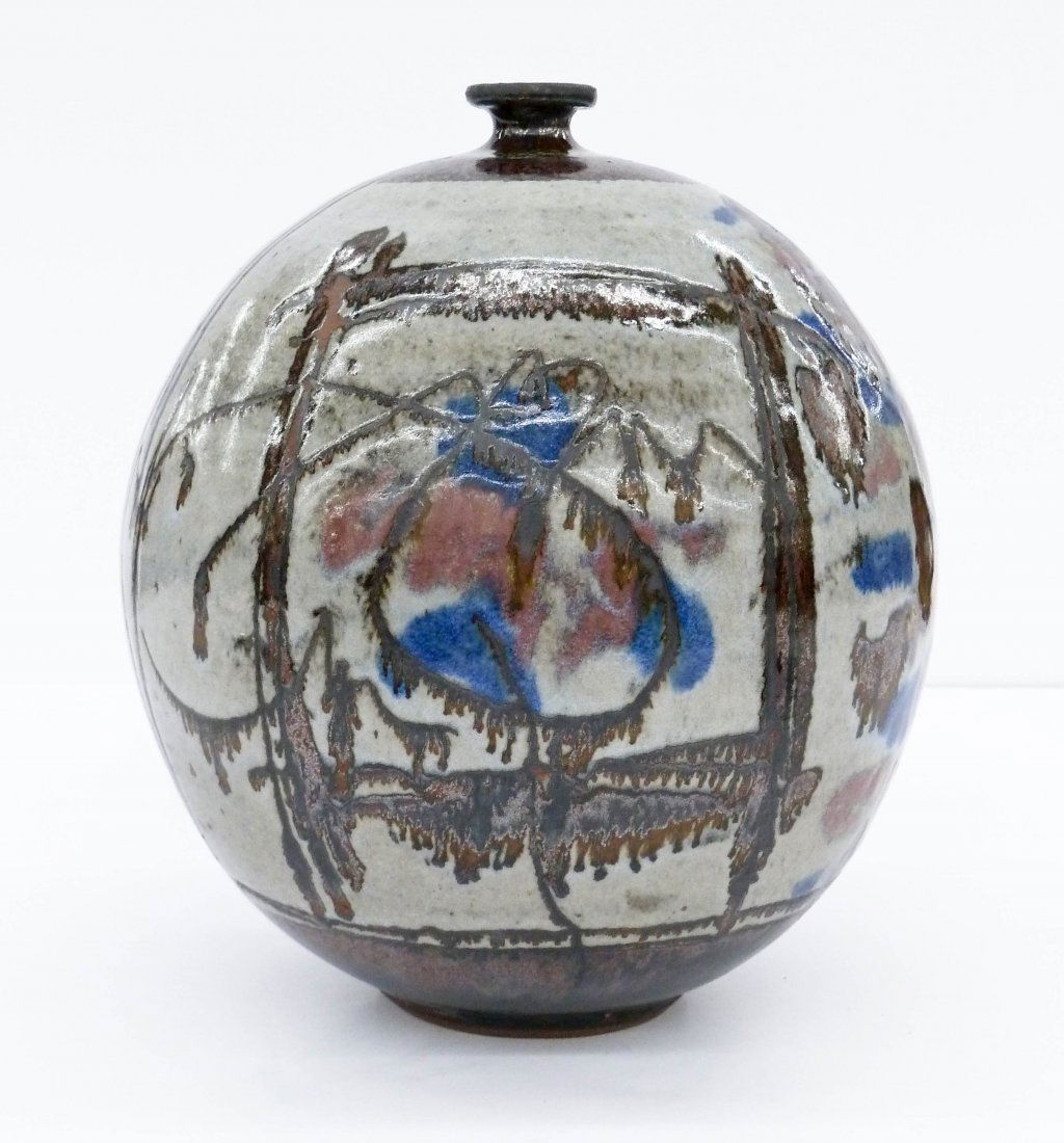 Robert Sperry (1927-1998 Washington) Stoneware Ball: Robert Sperry (1927-1998 Washington) Stoneware Ball Vase 12''x11''. Wheel thrown with abstract sgraffito and glaze decoration. Signed in glaze on bottom. Overall excellent condition.