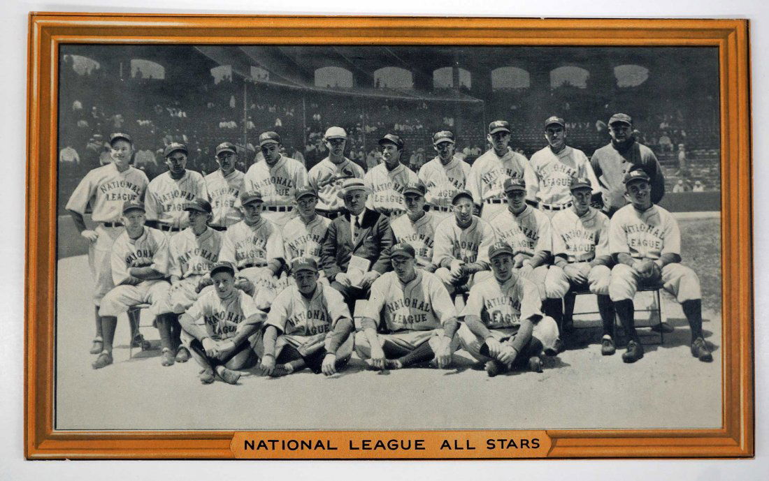 National League All-Stars 1933 R309-1 Goudey Premium. (1 of 2)