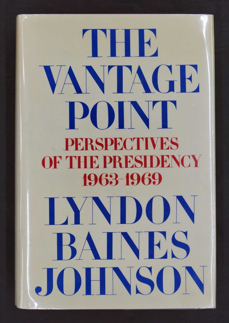 Lyndon B. Johnson Signed Book {The Vantage Point} 1971 (1 of 3)