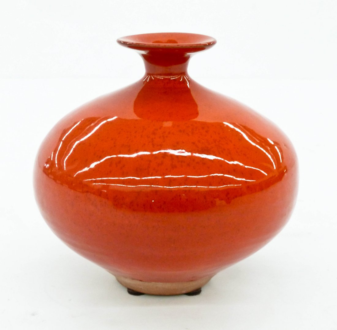 Laura Andreson (1902-1999 California) Deep Red Glazed: Laura Andreson (1902-1999 California) Deep Red Glazed Vase 4.75''x5.25''. Oxblood fire red glaze over a red clay body. Signed on bottom. Excellent condition. Mid century modern pottery.