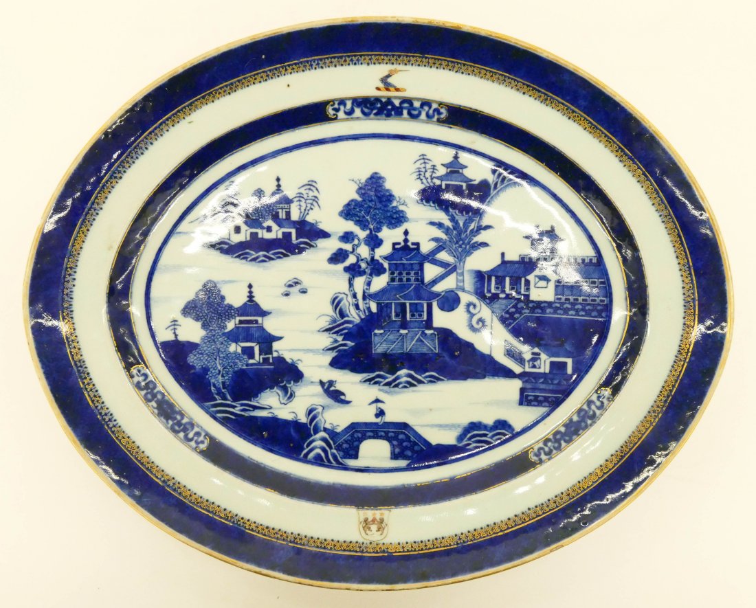 Chinese Armorial Nanking Export Platter 12''x14.5''. (1 of 2)