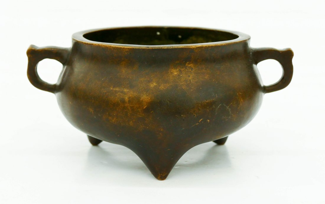 Chinese Bronze Tripod Handled Censer 3''x6''. Original (1 of 4)