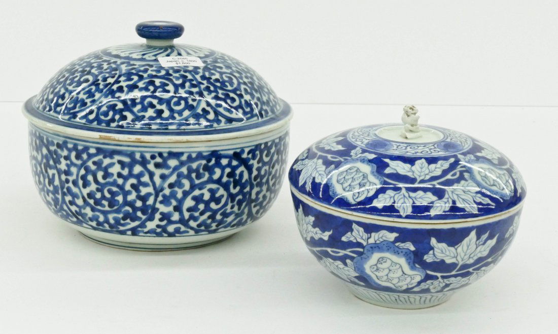 2pc Japanese Imari Porcelain Covered Bowls. Large (1 of 2)