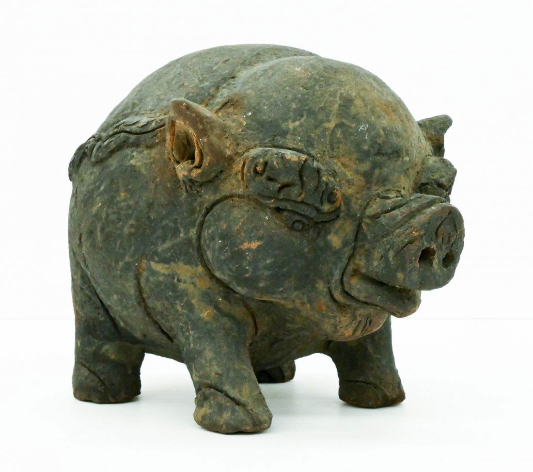 Javanese Majapahit Pottery Pig Figure 8.5''x11''. Hand (1 of 2)