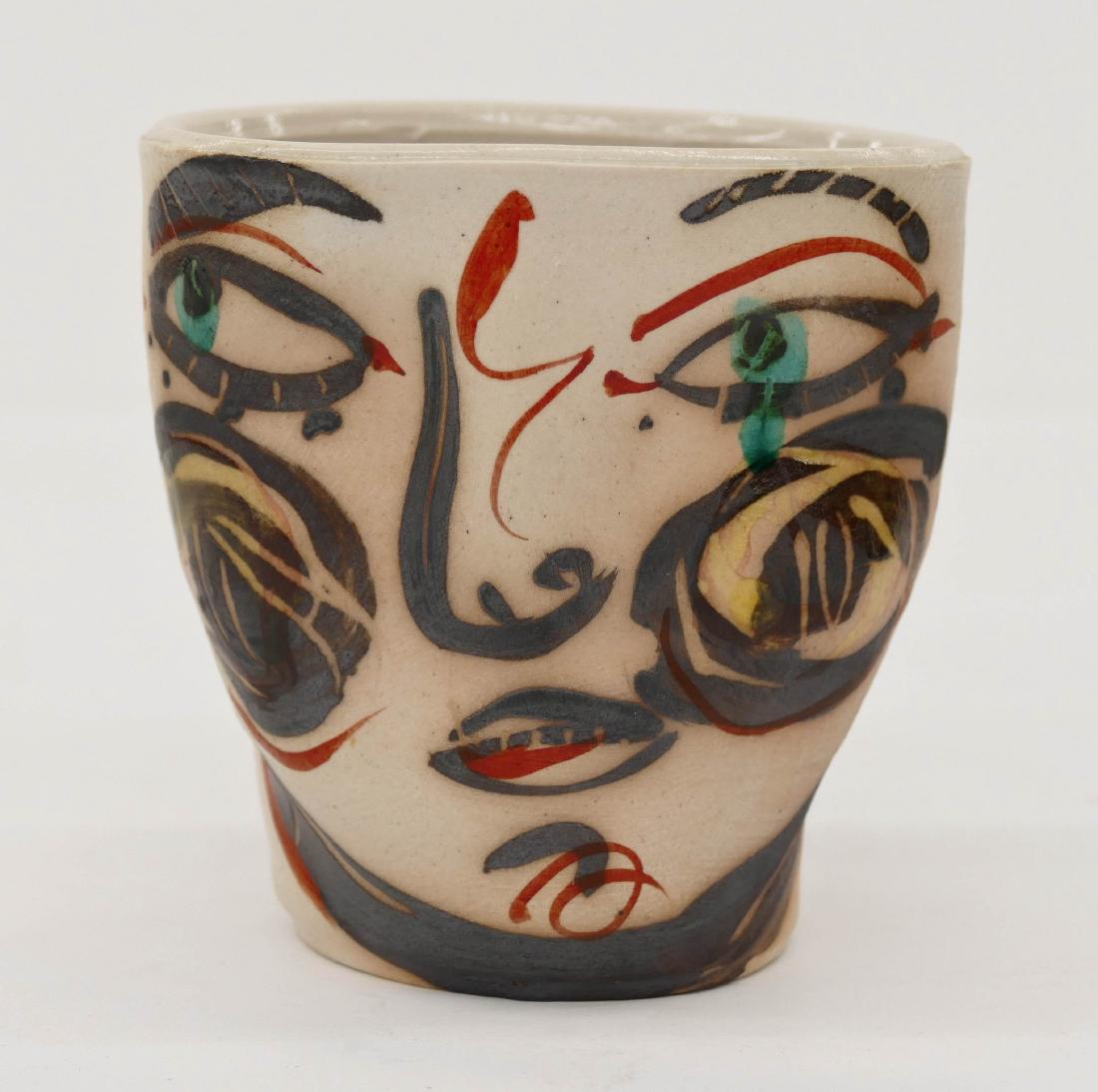 Akio Takamori (1950-2017 American) Face Cup 4''x4''.: Akio Takamori (1950-2017 American) Face Cup 4''x4''. Wheel thrown and decorated helmer clay. Signed on side. Excellent condition. Circa 1980's. Collection of Randy Cook, former Archie Bray artist 1982