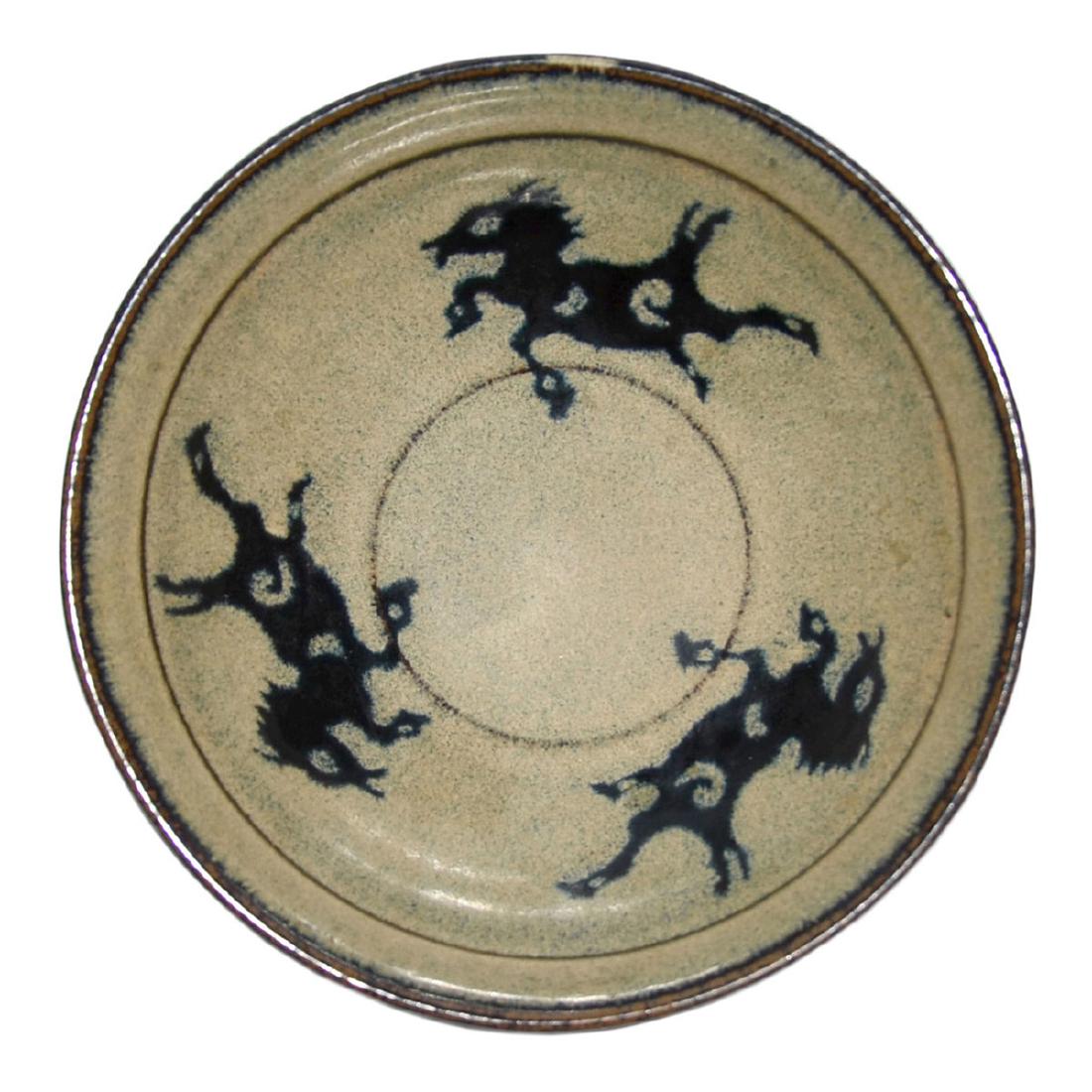 Song Dynasty, Jizhou Paper-Cut Decorated Flying Horses (1 of 3)