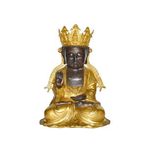 Ming, A Gilt Bronze Figure of Guanyin: 明 铜鎏金观音坐像