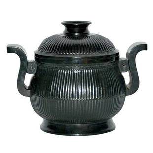 Qing Dynasty, A Fine and Rare Spinach Green Jade Censer: 清 乾隆 和田碧玉雕竹丝纹如意双耳盖炉