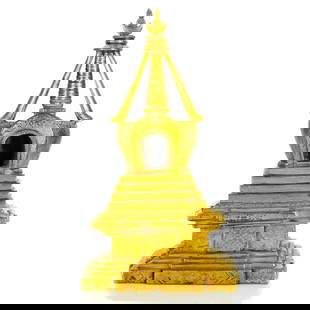 清 西藏铜鎏金舍利塔 Qing, A Tibetan Gilt: 清 西藏铜鎏金舍利塔
