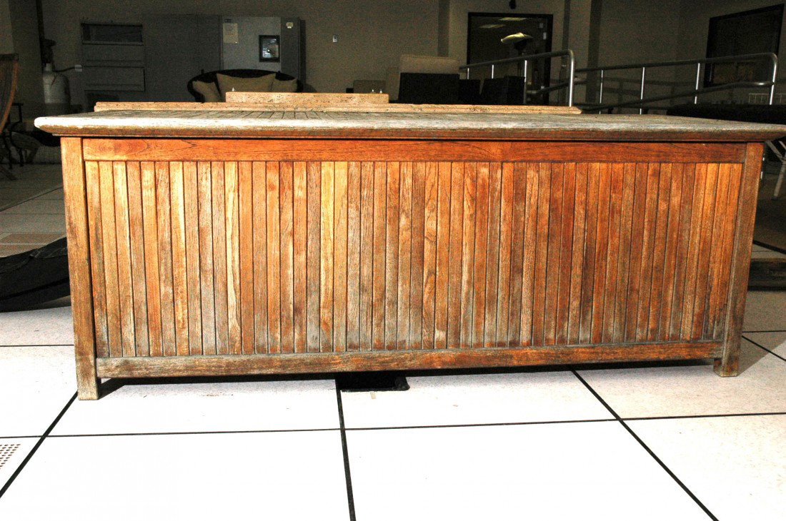 Teak Wooden Garden Storage Chest: Teak wood garden storage chest, Teak wood and in good condition, in need of minor repair to shock. 67"L x 29"W x 25"H.