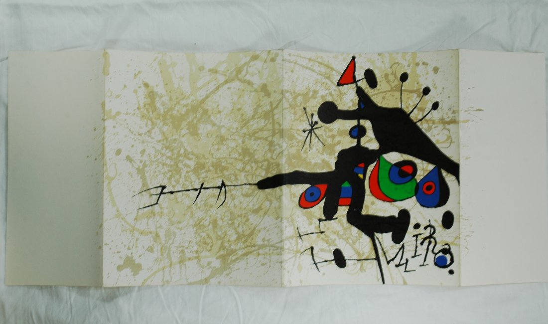 Miro "Paintings" Book With Original Lihograph Cove: Published in May 1963 by Pierre Mattisse Gallery, this book entitled "Paintings" contains a genuine original lithograph by Joan Miro.
